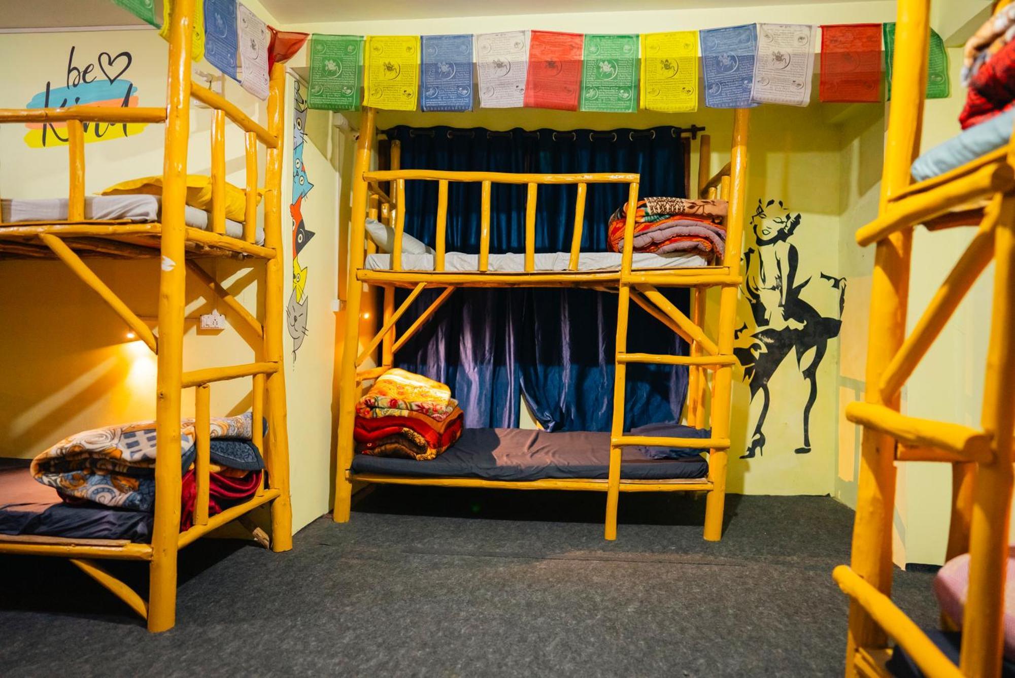 Hostel 360 Degree, Riverside Stay, Old